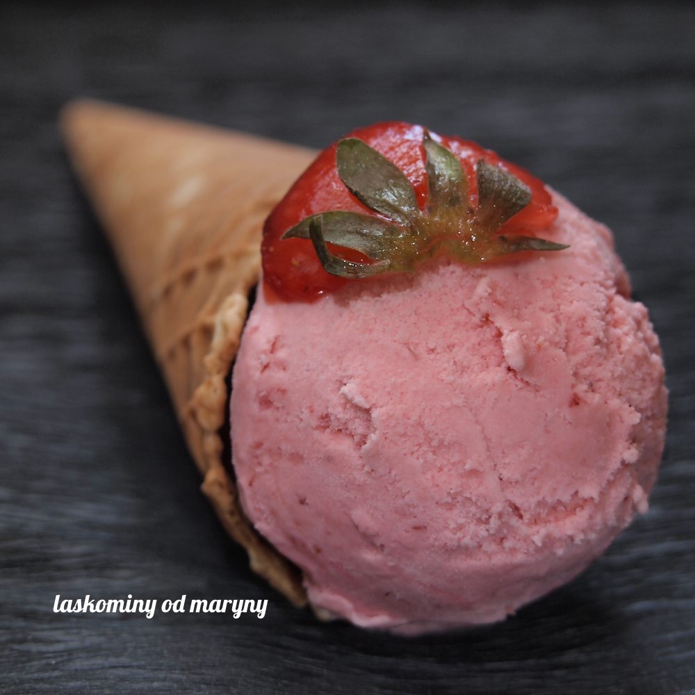 Strawberry ice cream