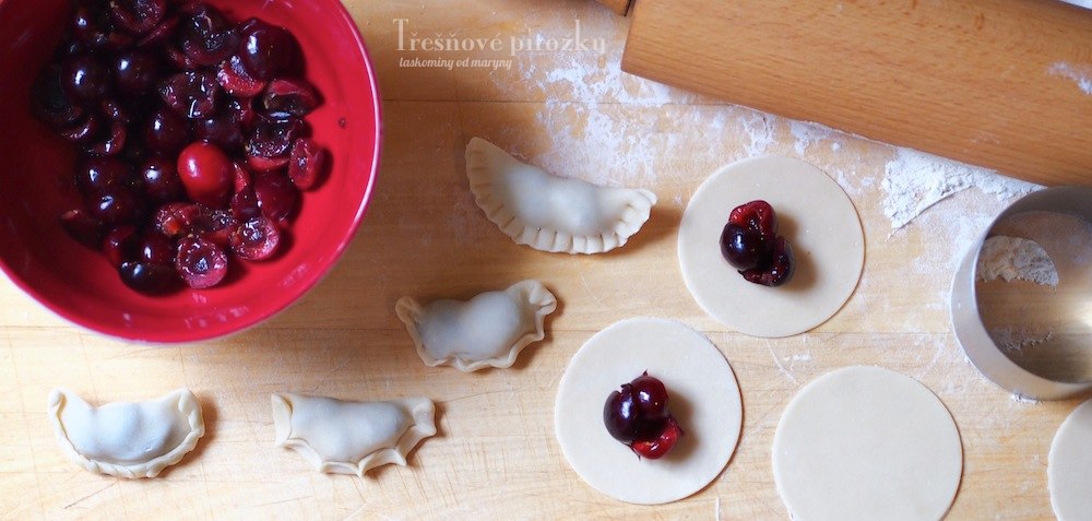 Třešňové pirožky